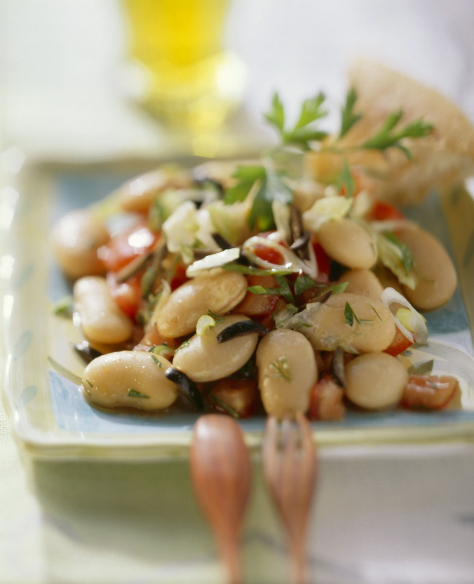 Bio Dicke Bohnen-Salat nach griechischer Art